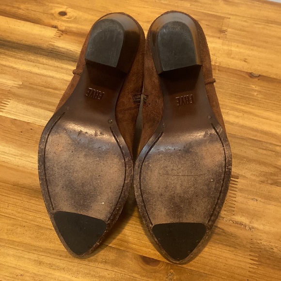 Frye Renee Suede Ankle Booties in Chestnut Brown Size 6 - Picture 10 of 13